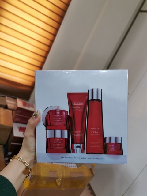 Set Bộ Dưỡng Da Estee Lauder Nutritious Super Pomegranate 5 món