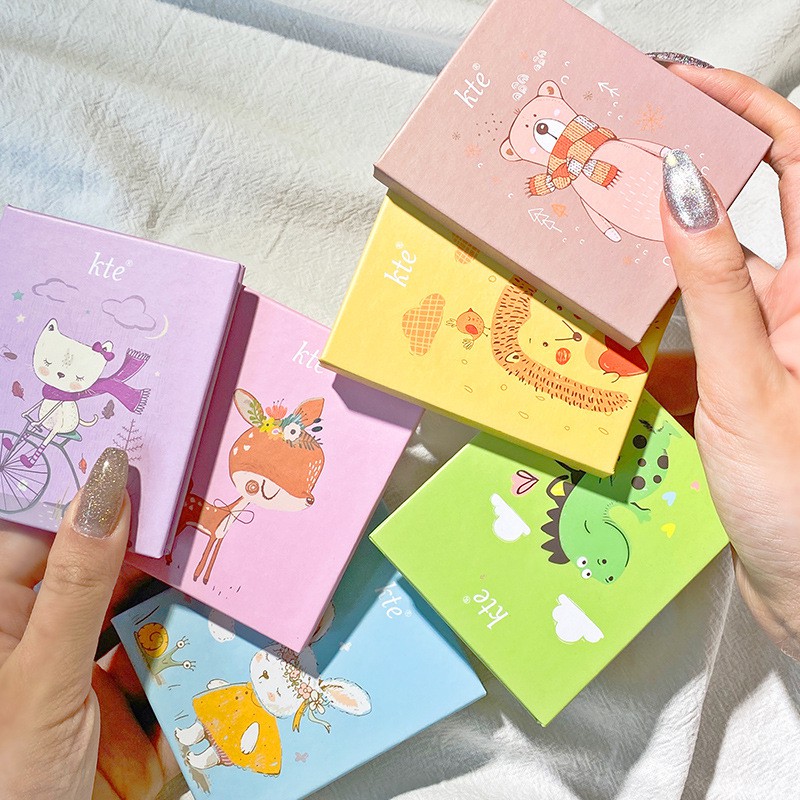 Phấn mắt nhũ lì 4 ô KTE Sena Beauty | BigBuy360 - bigbuy360.vn