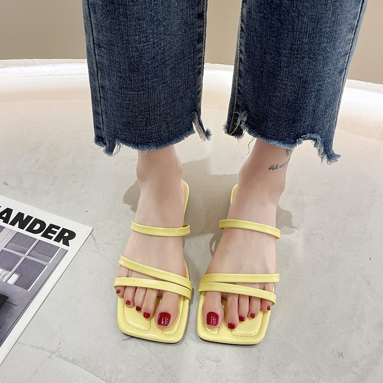 Fashionable SquareUlzzang Comfortable Flat Belt Slippers Sandal