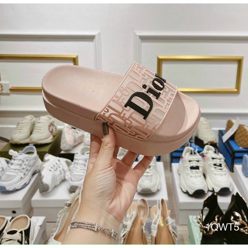 Dép Bánh Mì QC Bảng Ngang Chữ Siêu Êm Đẹp