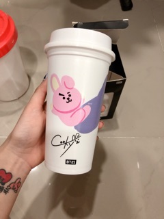 Ly Donuts bt21 có sẵn