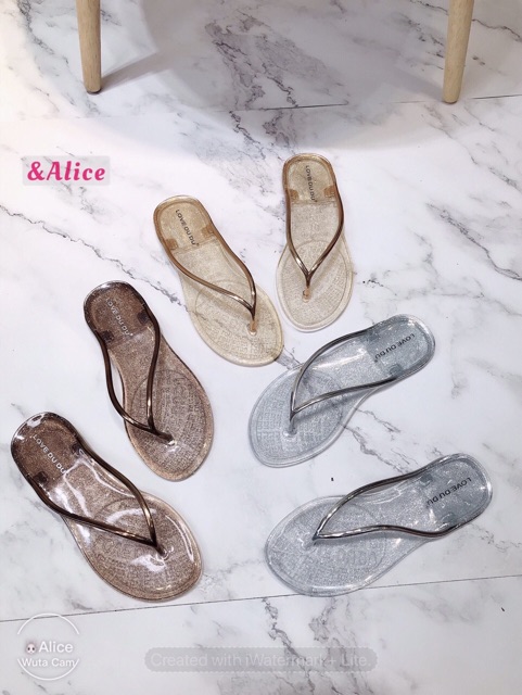 Dép tông nhựa trong