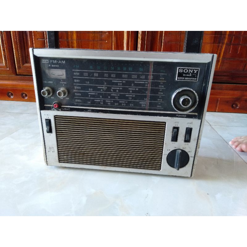 Radio Sony đồ cỗ