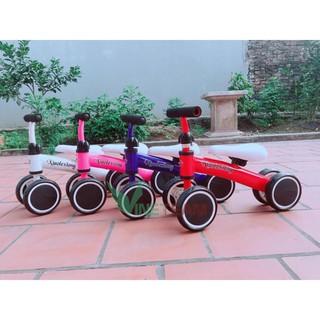 XE CHÒI CHÂN CÂN BẰNG CHO BÉ