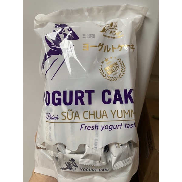 Bánh xốp sữa chua - phô mai- trứng muối- sầu riêng 300g