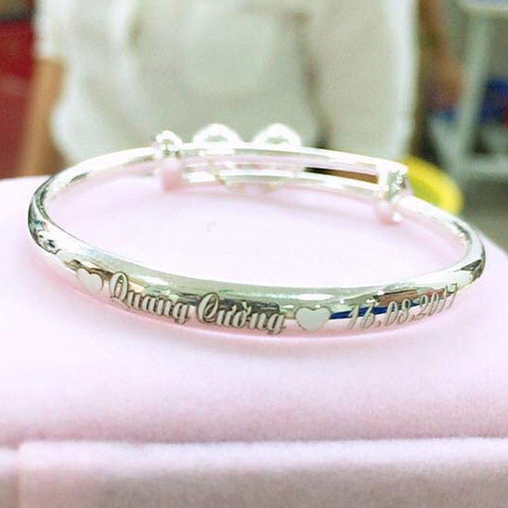 Vòng tay bạc khắc tên cho bé chất liệu bạc ta cao cấp giá tại xưởng Bạc BSJ - VTBK01