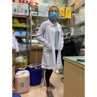 Áo blouse bác sĩ dáng dài