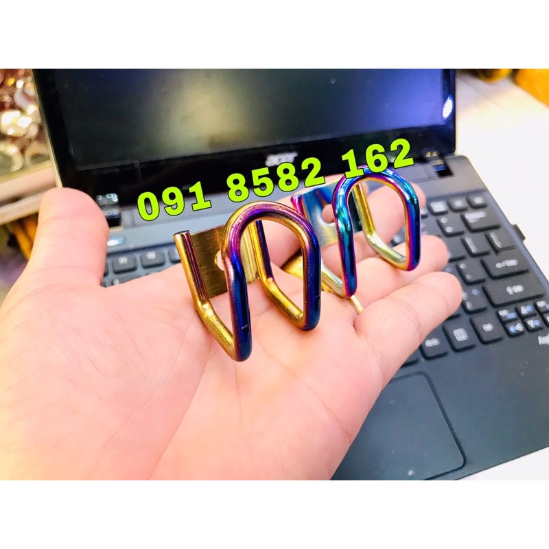 Móc chữ u  7màu/ titan gắn xe máy - đồ chơi xe máy