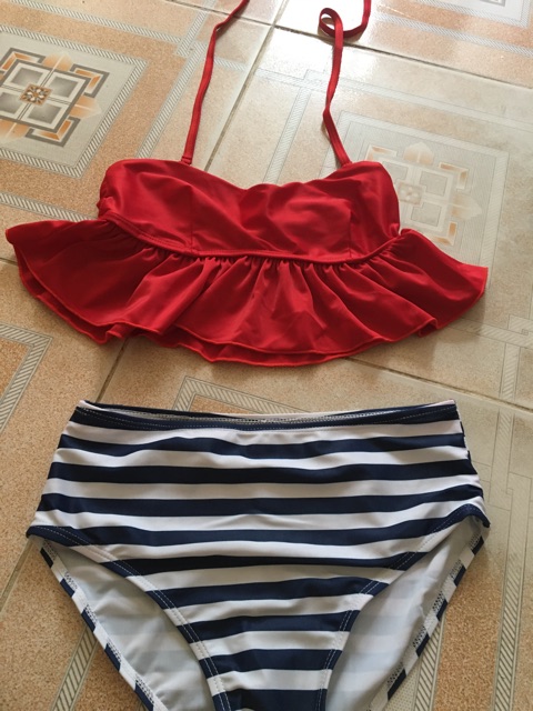 Hình thật-Bikini 2 mảnh áo nhún bèo