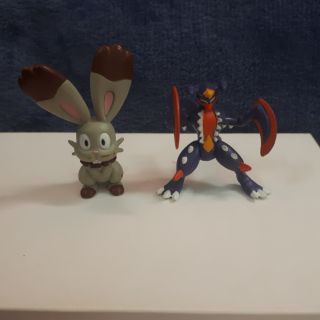 Mô hình Pokemon Mega Garchomp