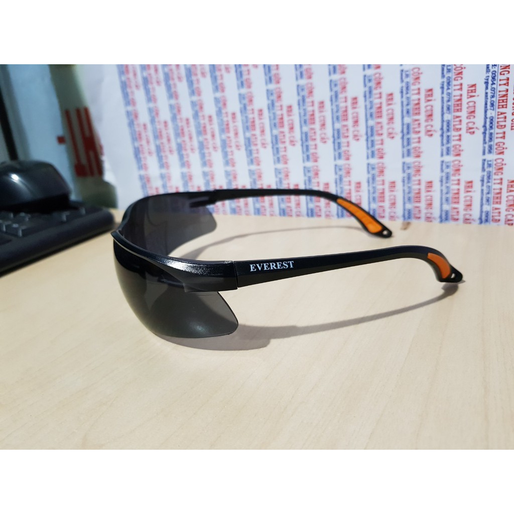 Kính ĐEN TAIWAN