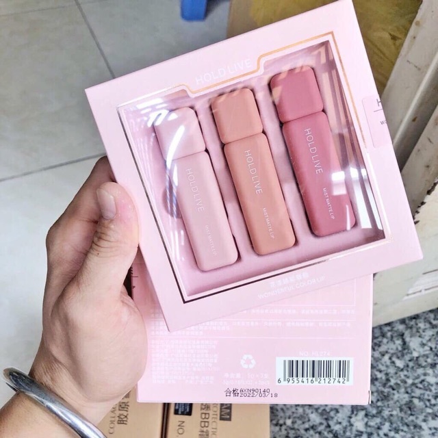 SET SON HOLD LIVE MIST MATTE LIP