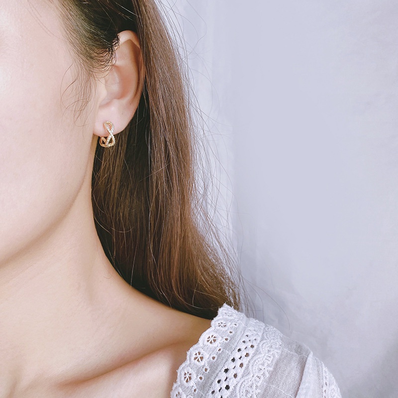Bông tai thời trang nữ khoen tròn 2 màu trắng, vàng xinh xắn - HT316