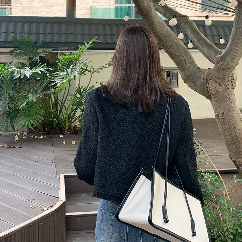 Áo Khoác Cardigan Ngắn Tay Dài Dáng Rộng Phối Tua Rua Màu Đen Thời Trang Thu Đông 2022