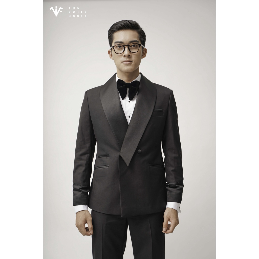 Bộ vest nam đen chất cashmere pha poly 2 khuy túi xẻ ve sam vạt nhọn The Suits House