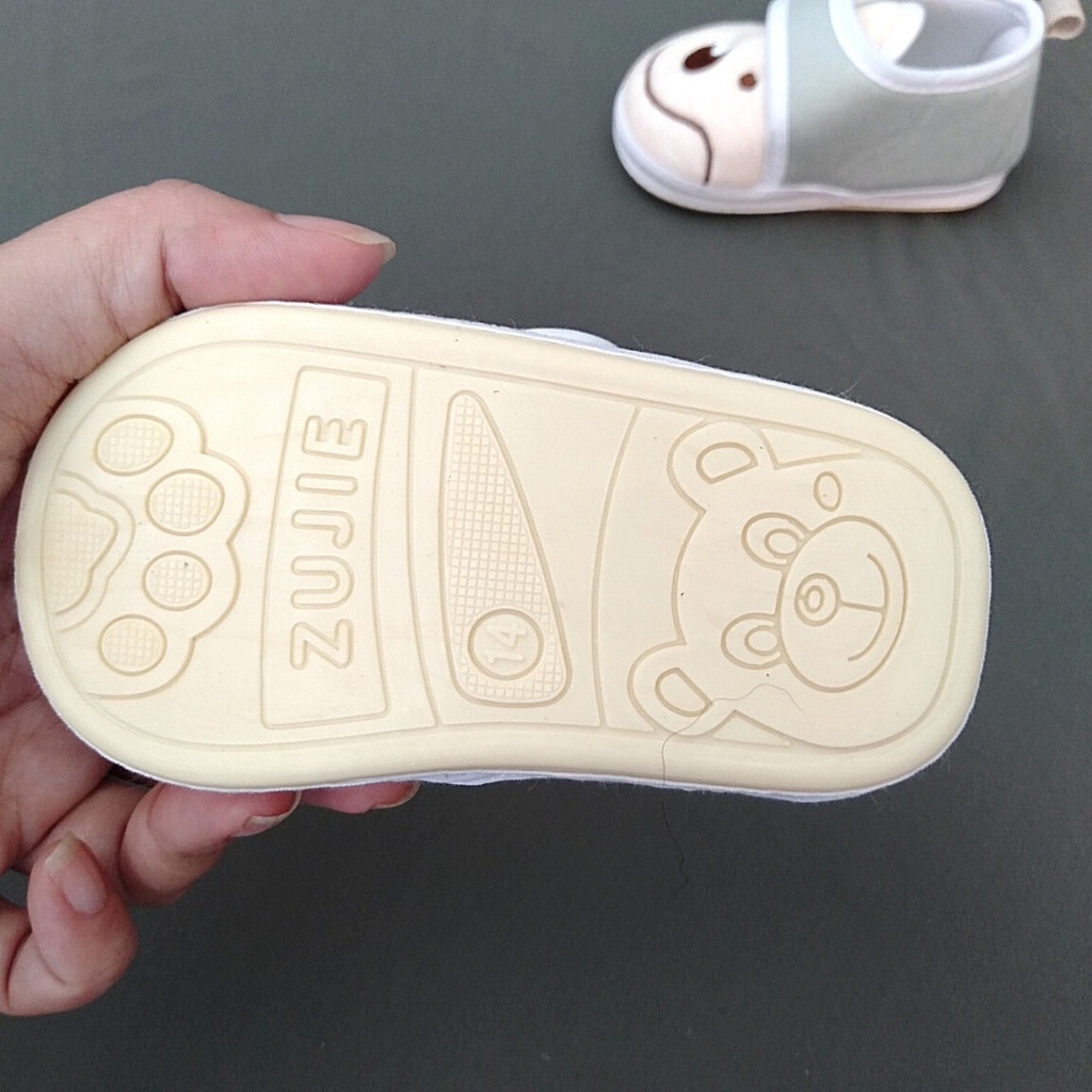 Giày tập đi cho bé size chân 10-12cm