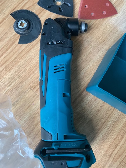 Cắt Rung Makita Dtm50