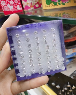 Bông tai đính đá lấp lánh tinh tế (1 đôi)