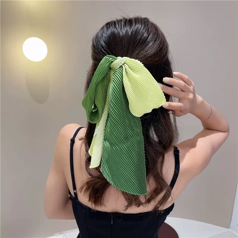 Khăn choàng lụa xếp li dáng dài size 10x130cm màu omber