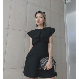[ ĐẦM ĐỘC LẠ] ĐẦM ĐEN SANG CHẢNH CHÍT EO