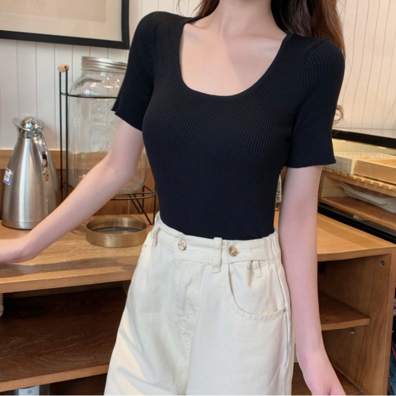 Áo Croptop Cổ Vuông Len Gân Dáng Ôm
