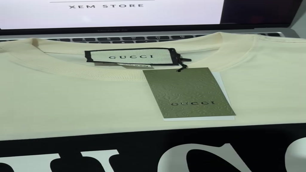 Áo thun GC phối màu nam nữ cao cấp Áo phông GC in chữ nam nữ mới nhất | BigBuy360 - bigbuy360.vn