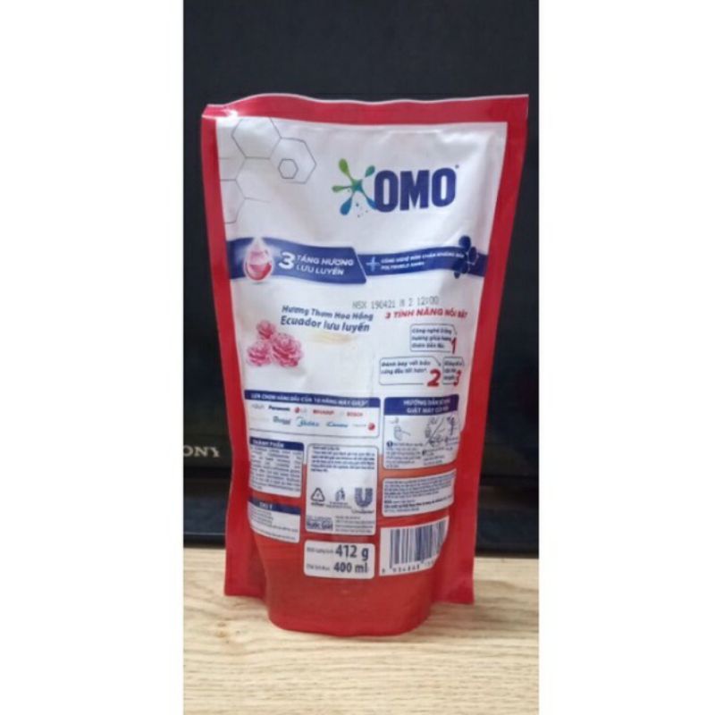 Nước giặt Omo Matic Hương Hoa Hồng Ecuador lưu luyến 400ml