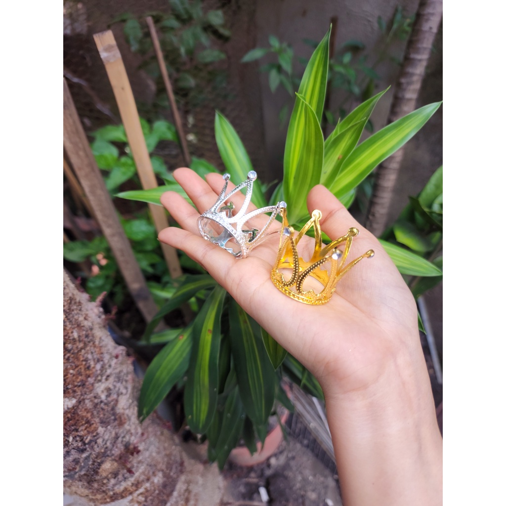 1 VƯƠNG MIỆNG KIM LOẠI TRANG TRÍ BÓ HOA MÀU VÀNG ĐỒNG