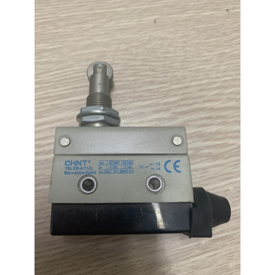 Công tắc hành trình YBLXW-6/11ZL  Chint