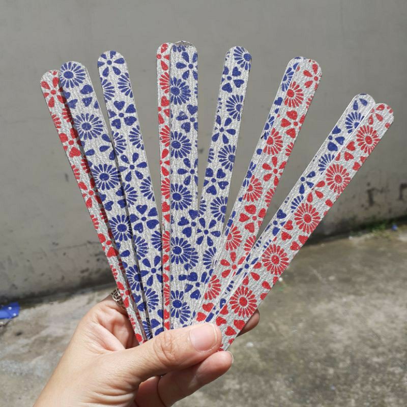 Dũa móng in hình họa tiết 2 mặt (1 cây)