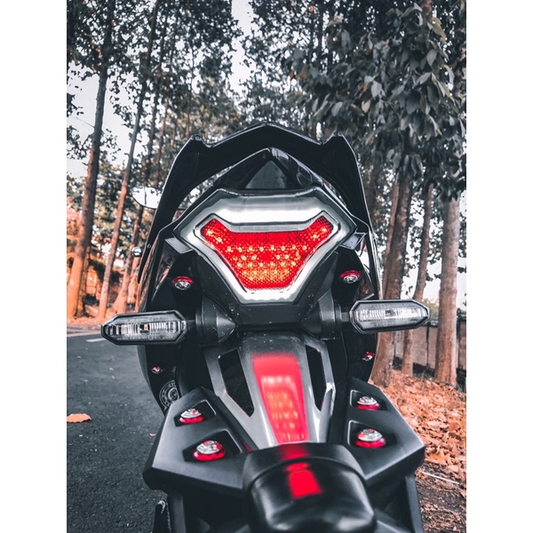 Đèn hậu TsT chỉnh màu gắn như zin cho Ex150 có tích hợp xinhan