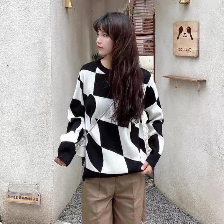 Áo Len Kẻ Ô Trái Tim Cổ Tròn Tay Dài Thời Trang Hàn Quốc | Smide Clothing