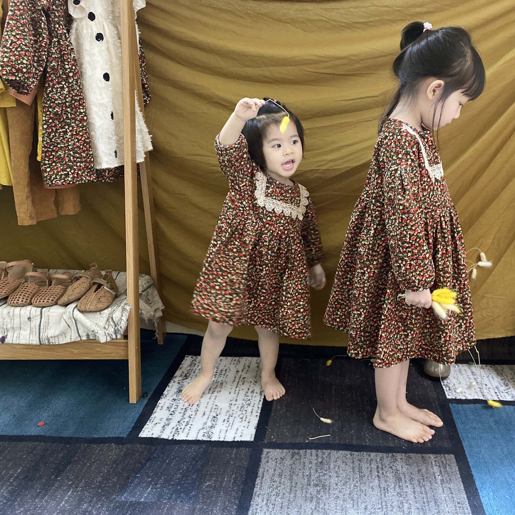 Váy hoa nhí vintage bé gái