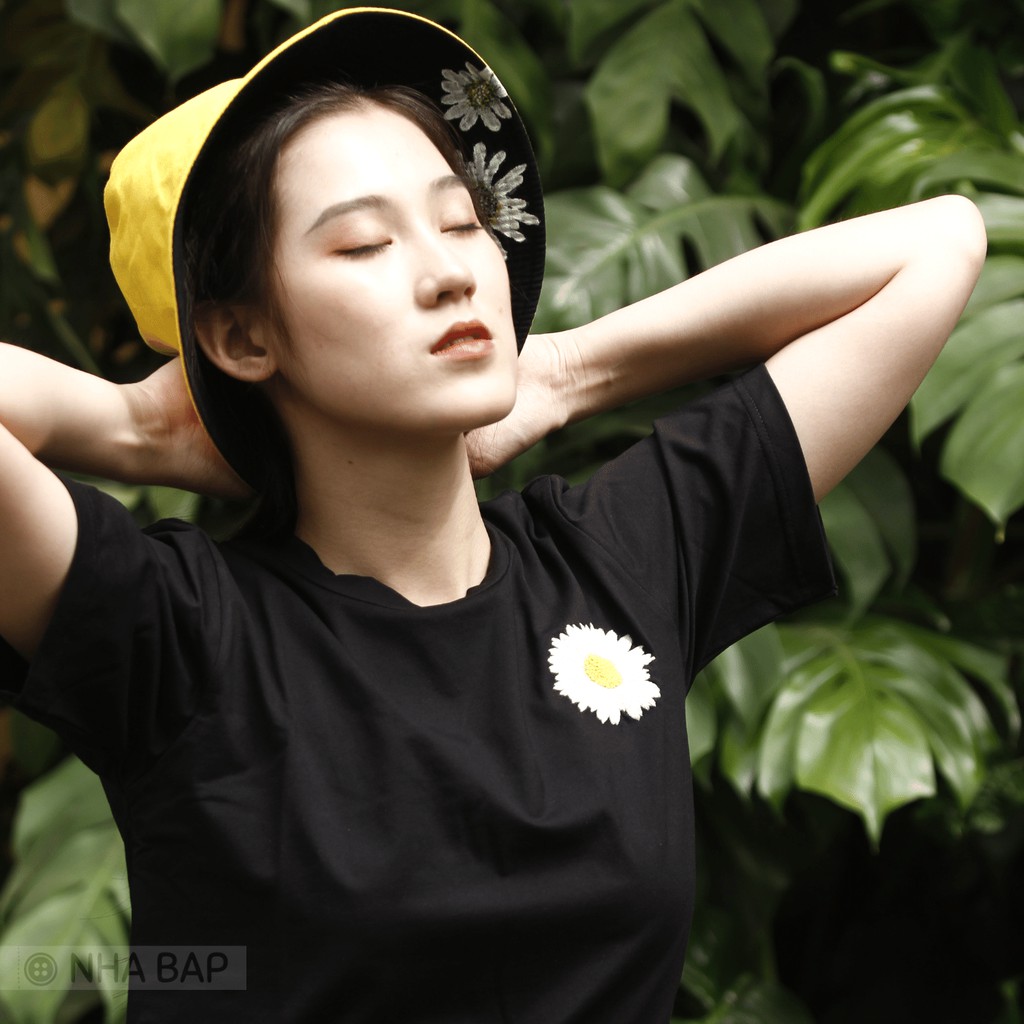Áo cộc unisex nam nữ NHABAP kiểu áo ngắn tay không cổ Vẽ Handmade Cúc Daisy cute form rộng giặt không phai ATV001 | BigBuy360 - bigbuy360.vn