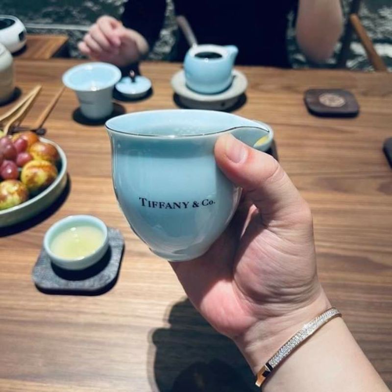 Bộ tách trà sứ Tiffany & Co sang trọng!