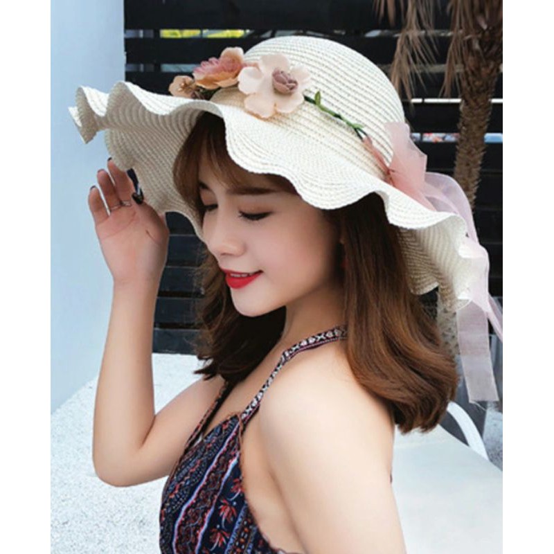 mũ nón rộng vành đi biển