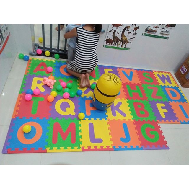 THẢM XỐP CHO BÉ- KHÔNG MÙI-Chữ Cái Viền Ngoài (26 miếng, 1,2mx1,8m) Smile Puzzle TIÊU CHUÂN CHÂU ÂU.