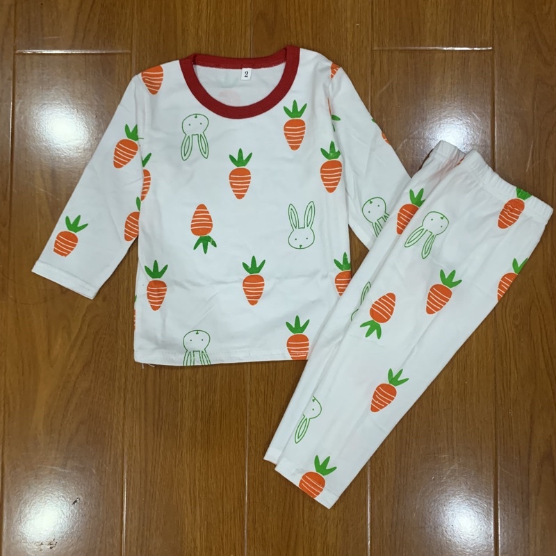 Bộ cà rốt Ko kèm mũ mã 33044