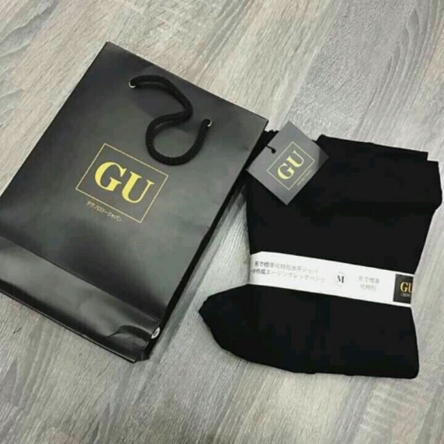 Quần legging GU túi hộp