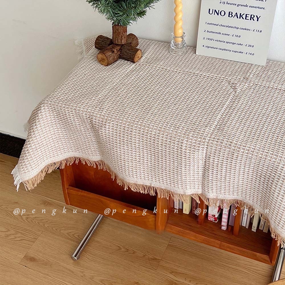 Khăn Trải Bàn Cotton Lanh Cao Cấp Phối Tua Rua Phong Cách Nhật Bản