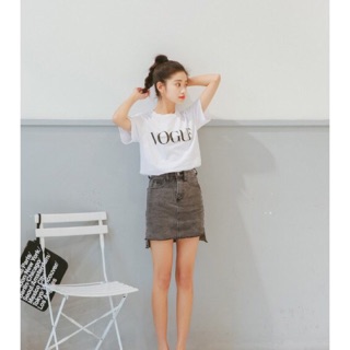Áo thun nữ tay ngắn in Vogue