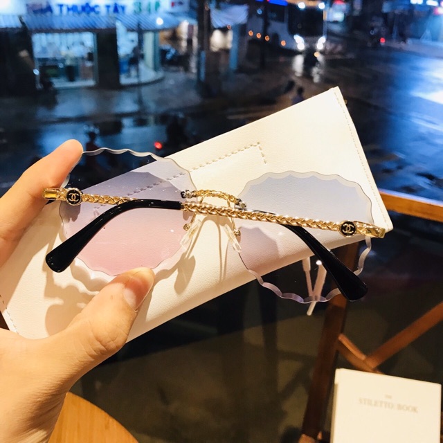 Mắt Kính Thời Trang Kèm Hộp