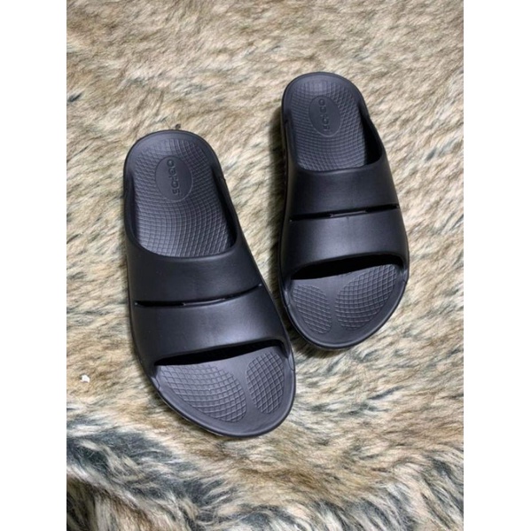Dép oofos hàng chuẩn xịn thiếu logo