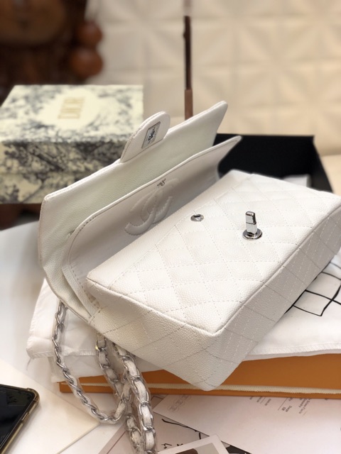 Túi classic super da dê màu trắng size 26cm