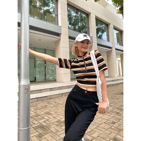 Áo croptop thun thiết kế sọc ngang khóa đồng MIEU - JMR03
