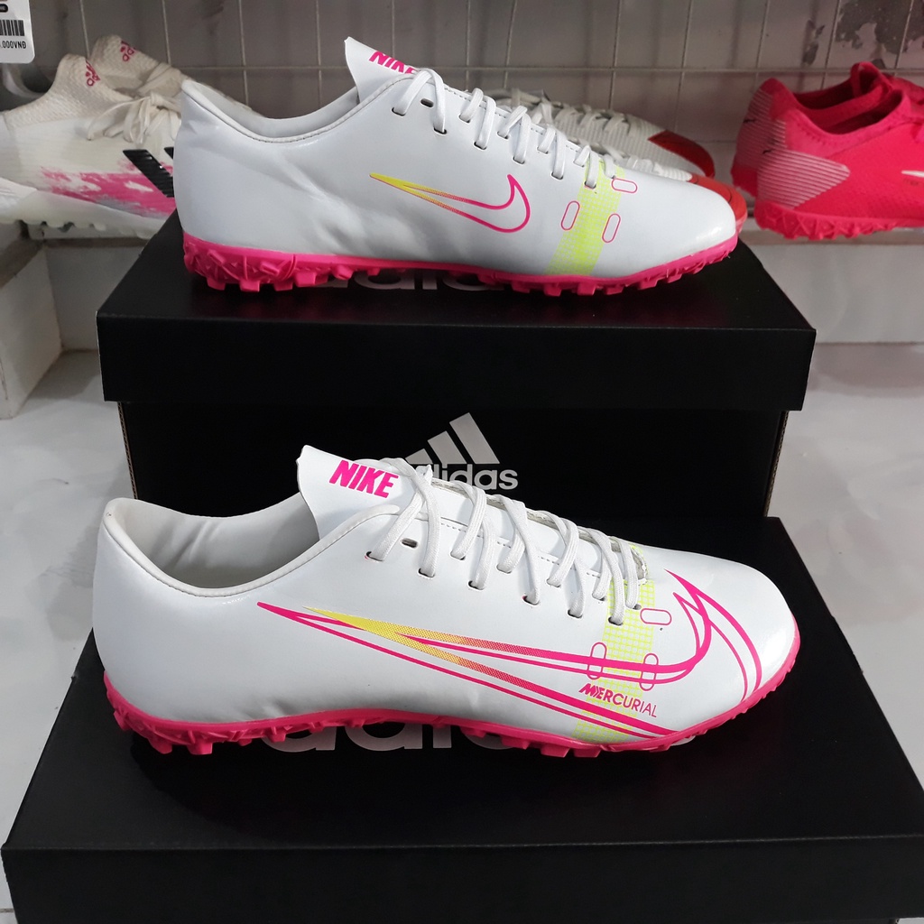 Giày Đá Bóng Mercurial Vapor 13 Academy MDS003 Trắng Đen Đế TF