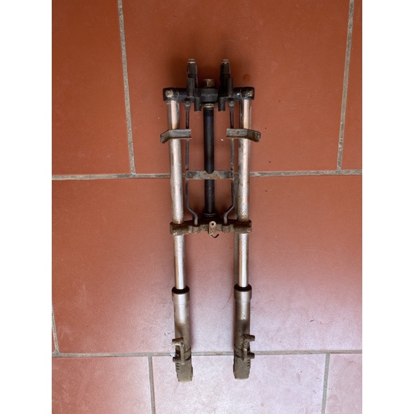 Thụt giảm xóc cũ trước xe Zoomer