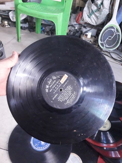 Combo 10 đĩa than cổ để trưng bày trang trí quán. 589nhattao