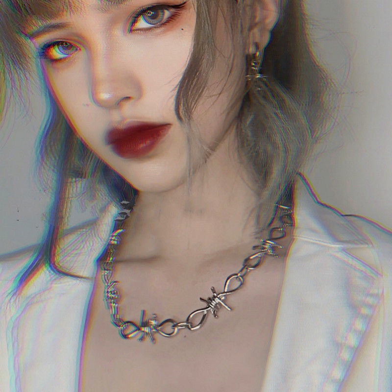 Dây chuyền thiết kế gai phong cách hip hop sành điệu