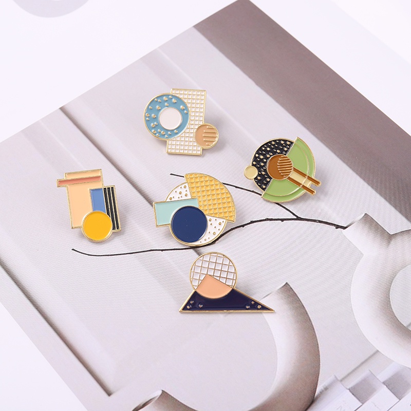 Ghim cài áo QIHE JEWELRY họa tiết hoạt hình thiết kế vui nhộn dễ thương